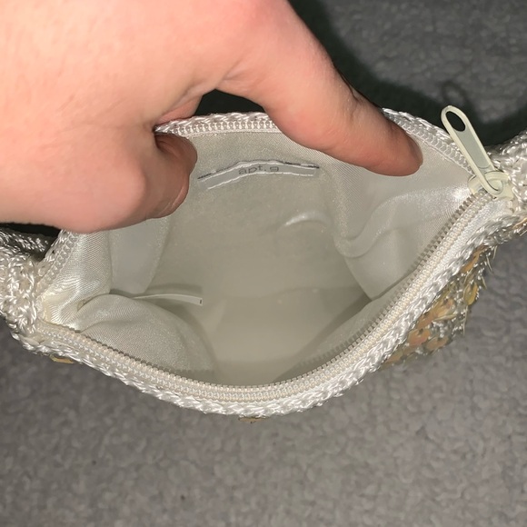 White / Pearly Colored Mini Crochet and Sequin Bag - Picture 13 of 15